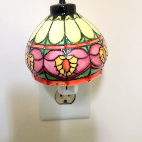 Roman.inc Ceramic Night Light. Hearts. Item # 161175( Bloomingdale) - Picture 1 of 6